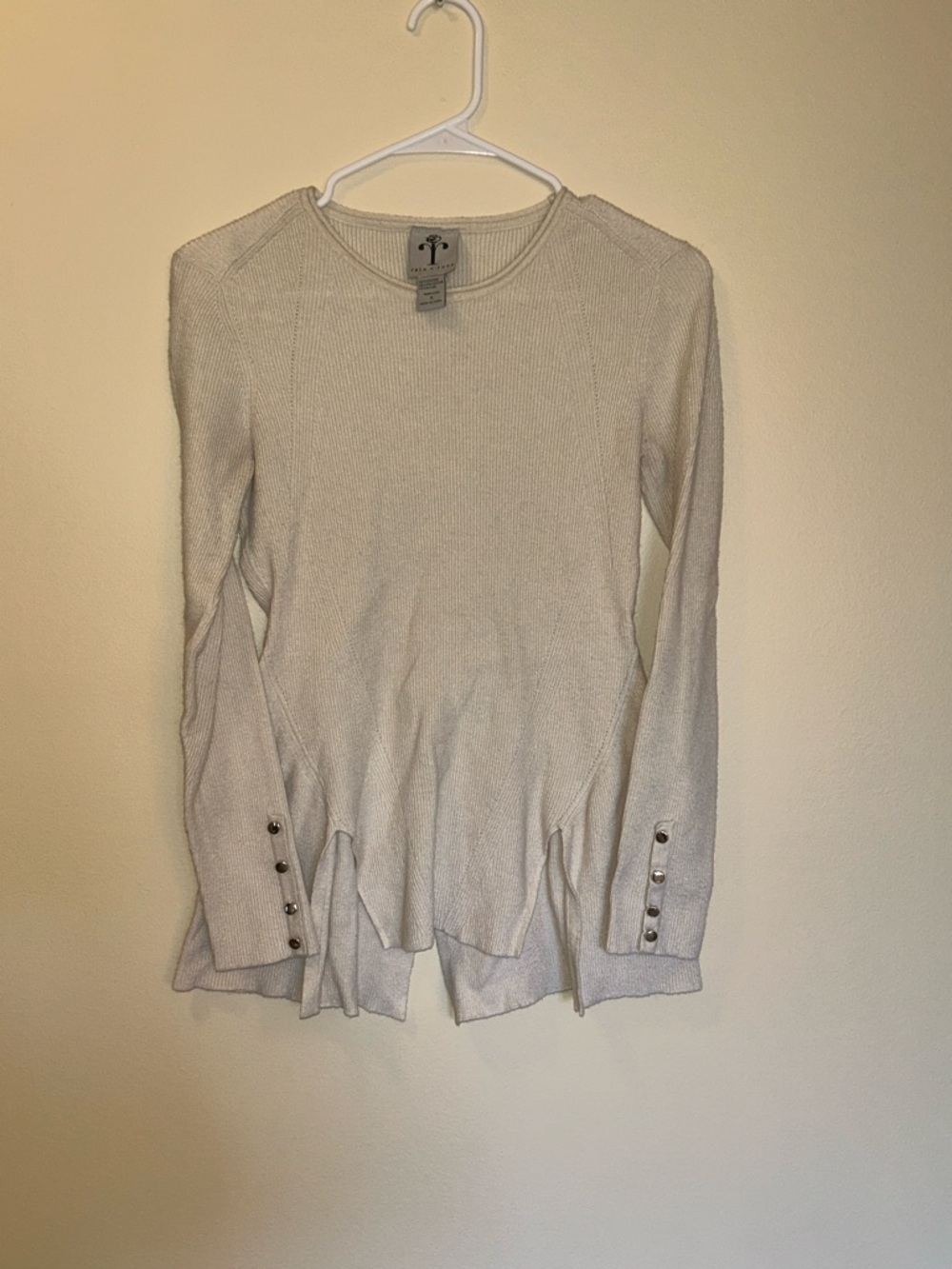 Cozy Knit Sweater Women’s Size Small Soft Pullover Neutral Top